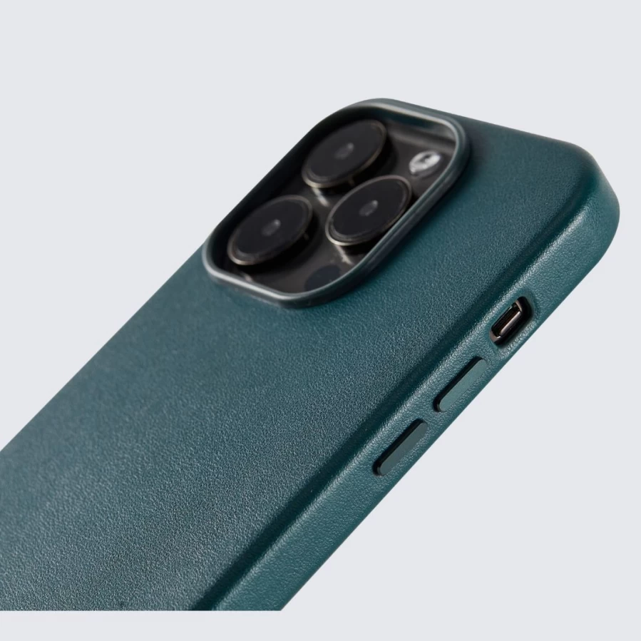 LA ENVIRO MagSafe Compatible iPhone 14 Pro Case - Eco-Friendly Green Protective Cover