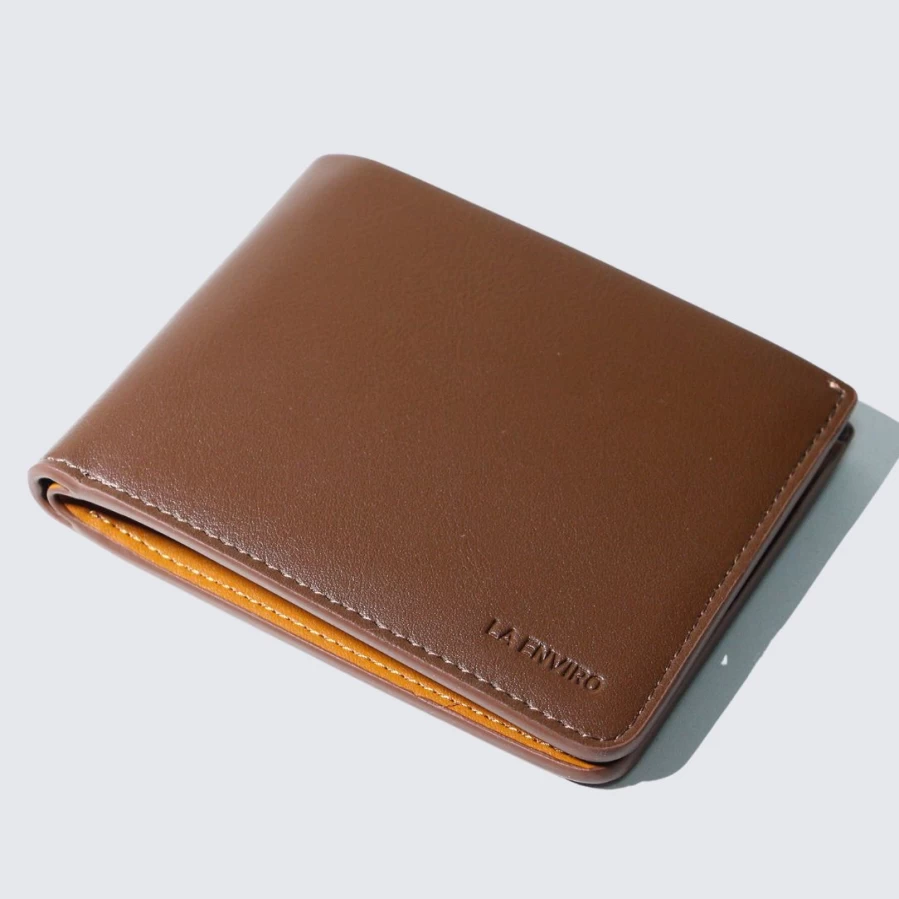 LA ENVIRO Newtown Genuine Leather Brown Wallet for Men - RFID Blocking Bifold Minimalist Card Holder